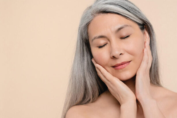 How Skin Removal Surgery Helps Enhance Weight Loss